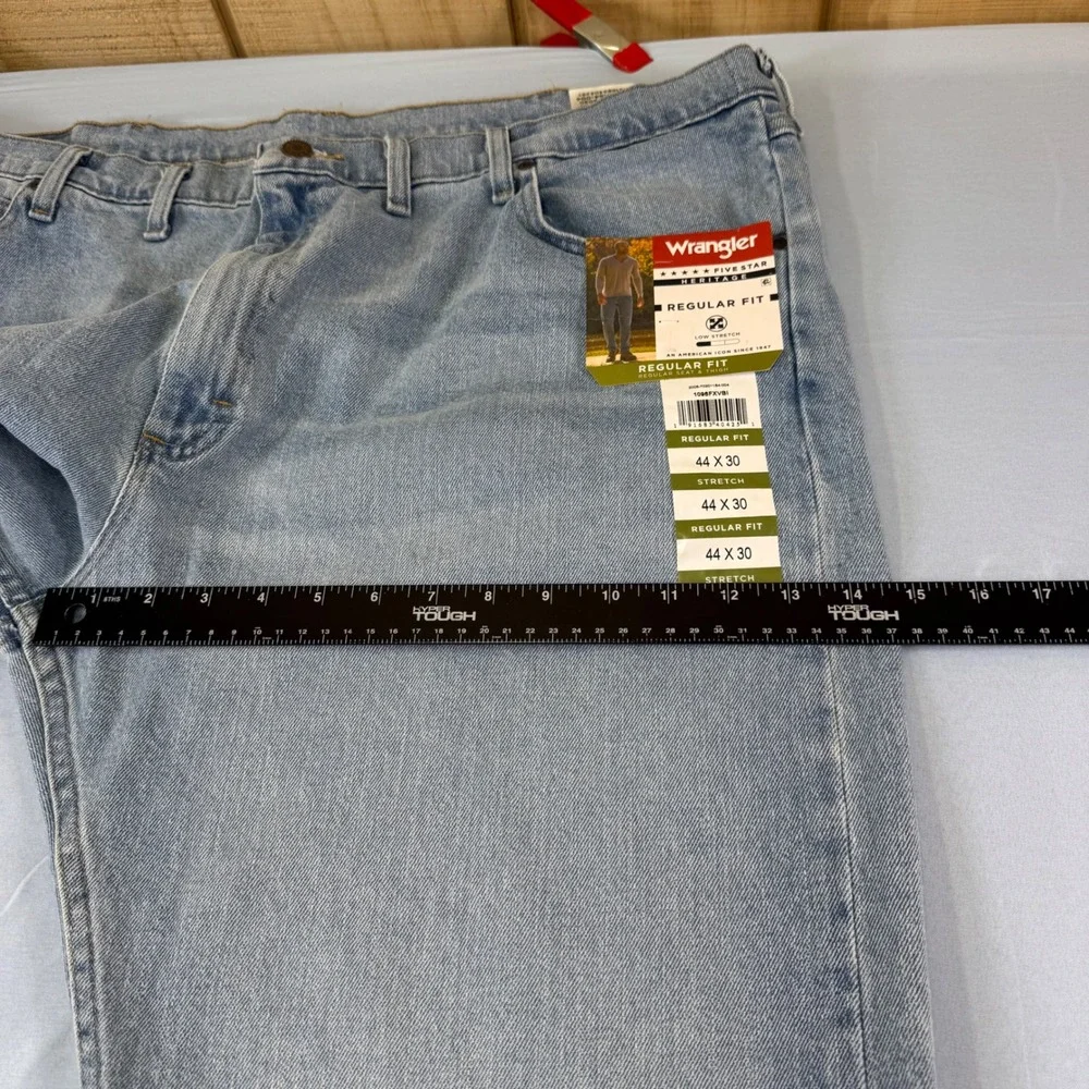 Wrangler Five Star Heritage Mens Regular Fit Jean Light Wash 44x30 1096FXVBI NWT
